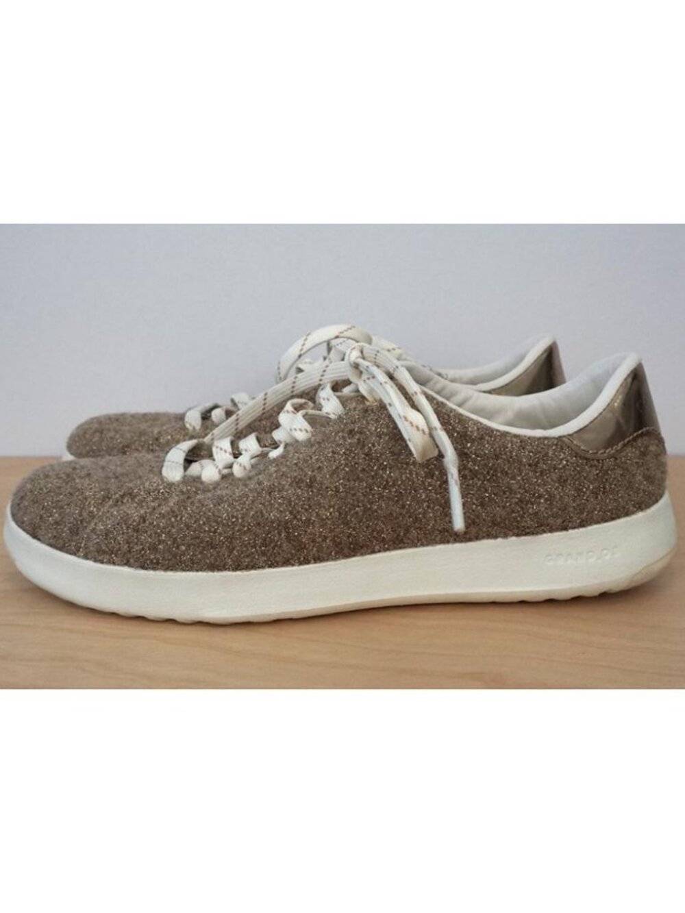 Cole Haan GrandPro Lace Up Gold Metallic Fabric Tennis Shoes Sneakers Size 6B - Picture 2 of 8
